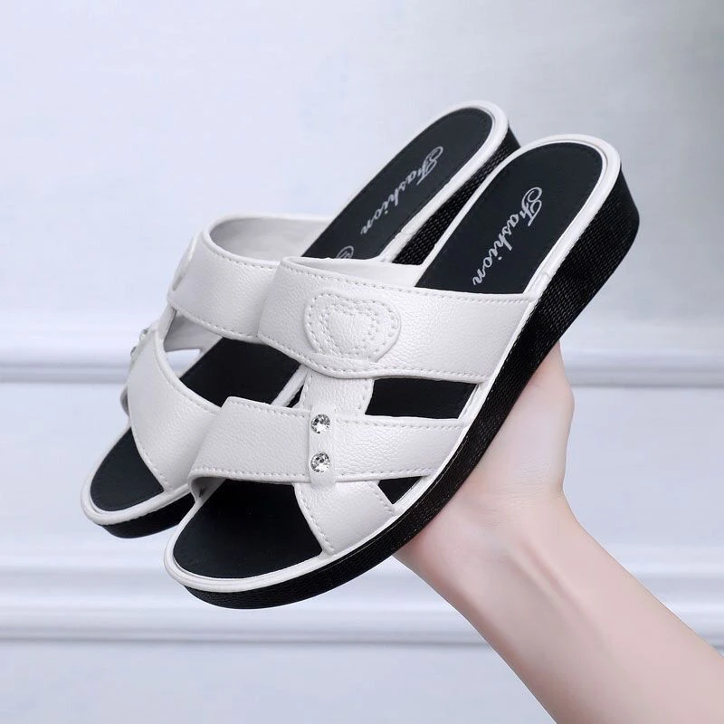 时尚夏季新款中跟厚底女士休闲拖鞋耐穿坡跟拖鞋居家外出软底轻便