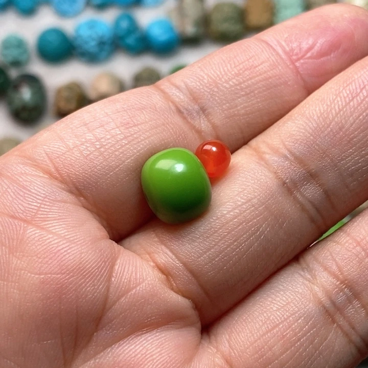 颈饰未镶嵌南红玛瑙