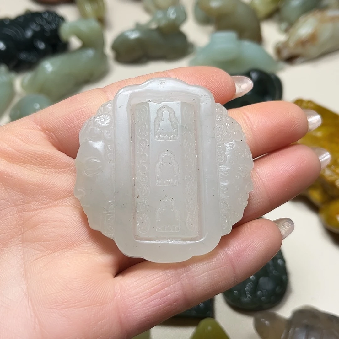 白玉菩提吊坠白玉菩提吊坠