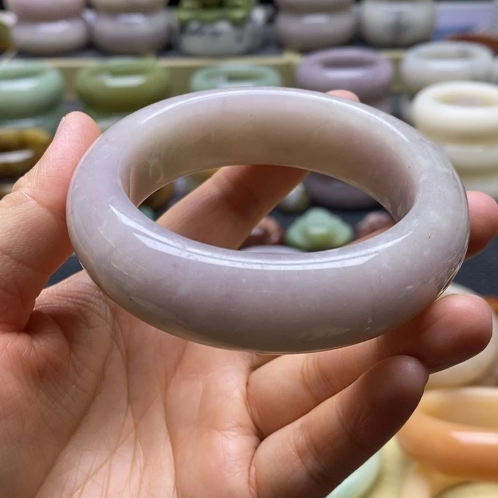 石英质玉未镶嵌手镯