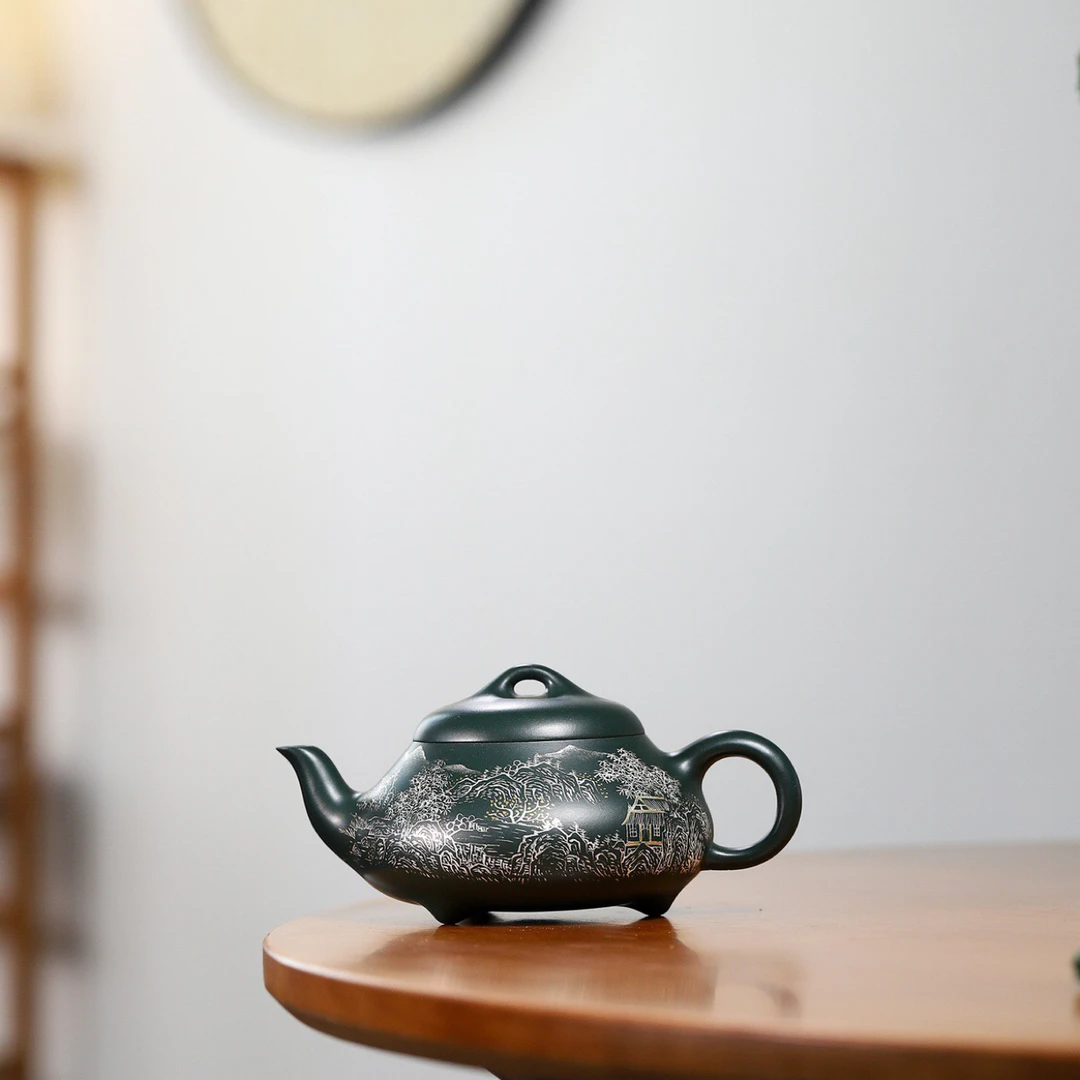 景德镇国大师任瑞华纯金银装饰，杨鹏制作。汉棠石瓢，容量240cc