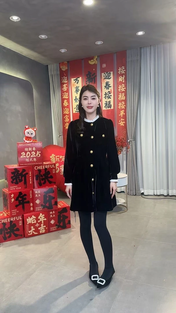 李园家2号店-705-法式花边金扣连衣裙