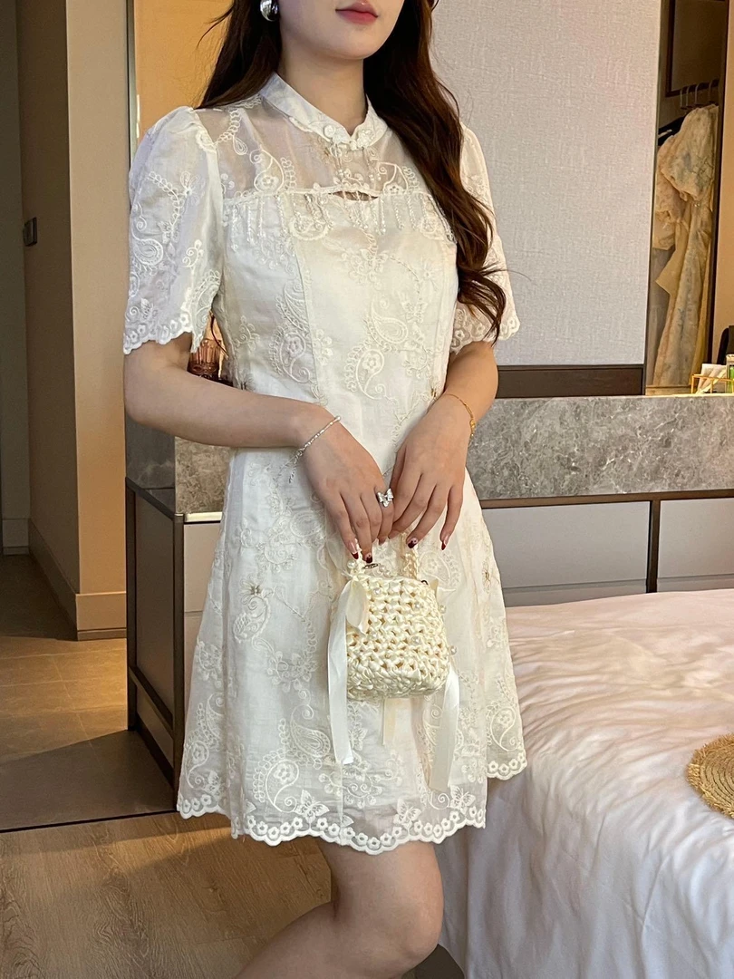 法式刺绣修身显瘦连衣裙2581