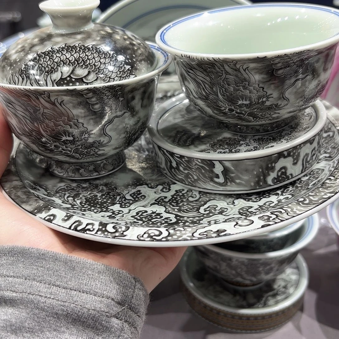 瓷片景德镇瓷器精品陈列