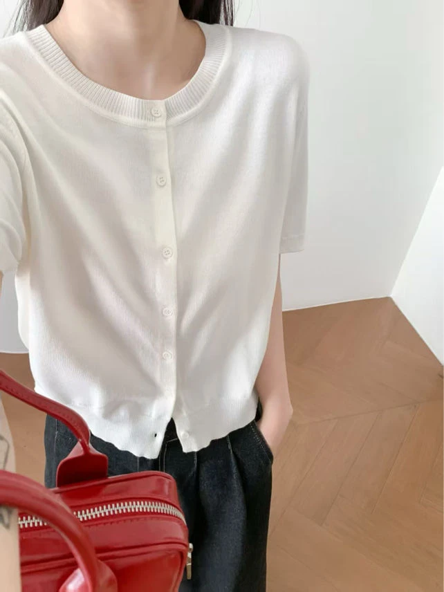 套头款女短袖修身型圆领毛针织衫显瘦宽松夏季上衣时尚短款