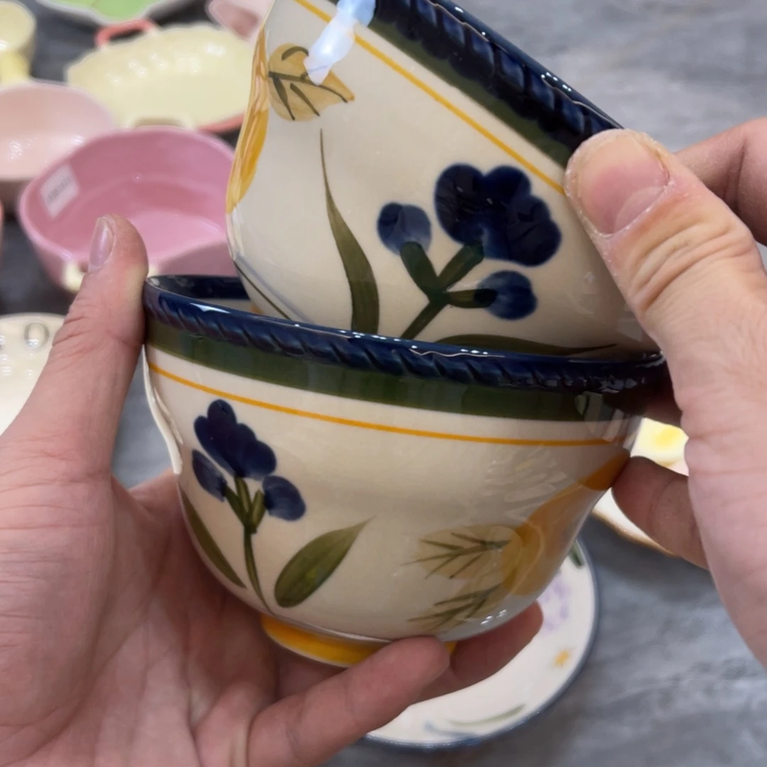 陶瓷微瑕餐具介意勿拍，满18飞！