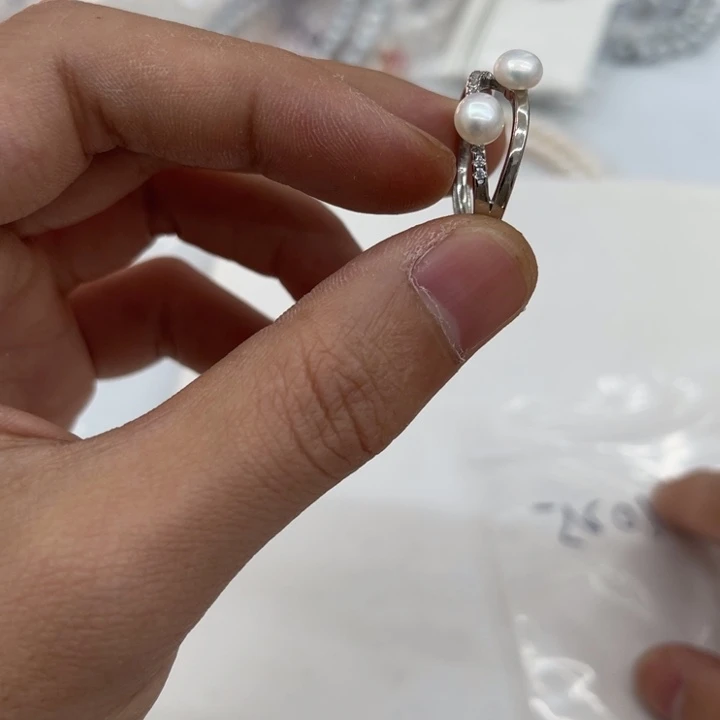 颈饰淡水珍珠未镶嵌001025