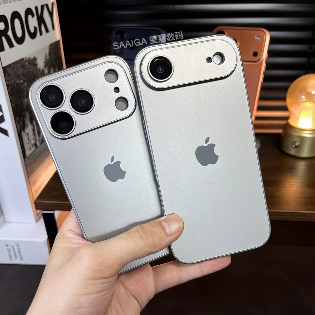 适用苹果17/16/15/磨砂AG自带护镜iPhone16promax磁吸手机壳17Air