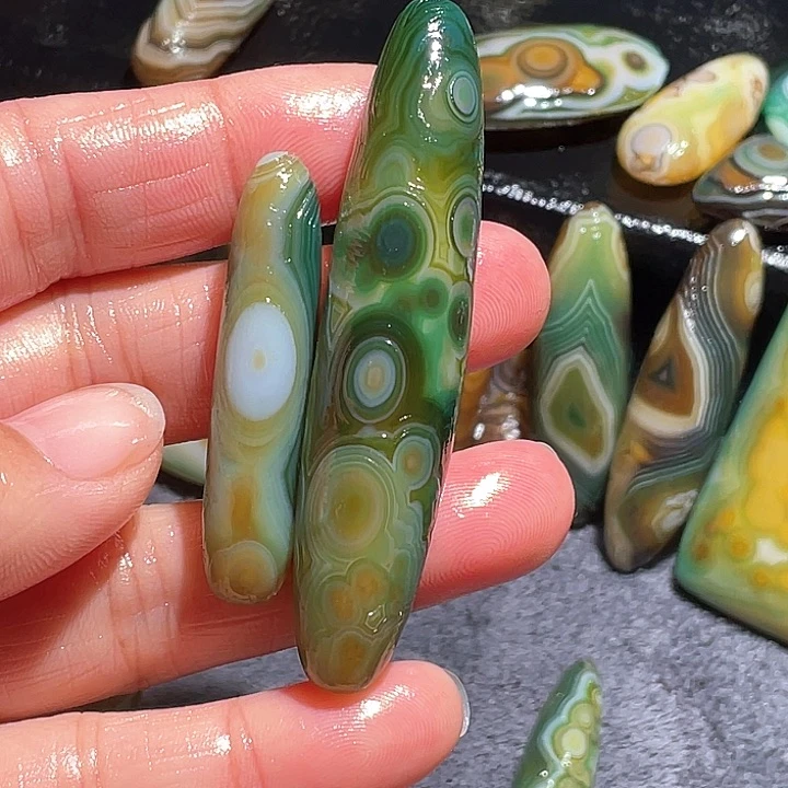 玛瑙/玉髓珠宝奇石未镶嵌辛*