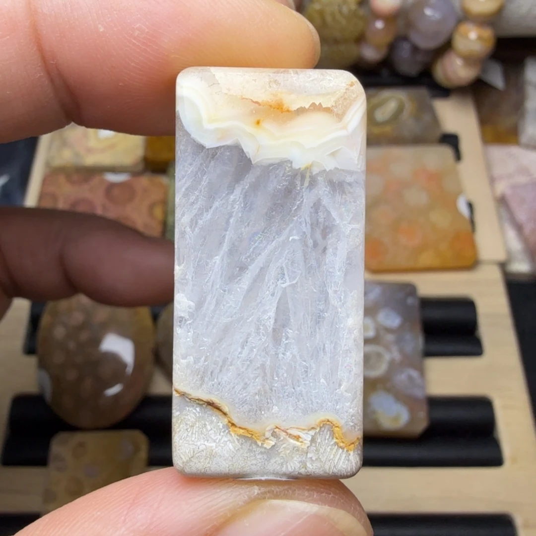硅化玉未镶嵌纯天然色有机玉石保真色瑕疵特价不退换