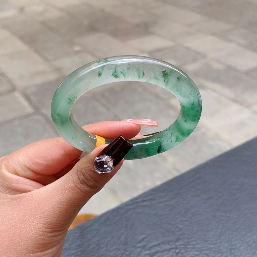 石英质玉手镯未镶嵌25