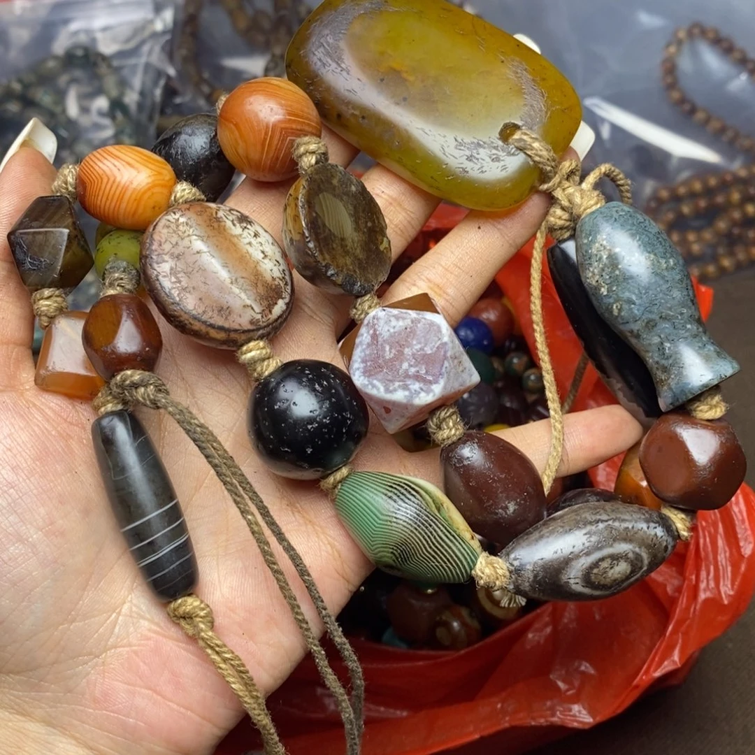 未镶嵌颈饰玛瑙/玉髓