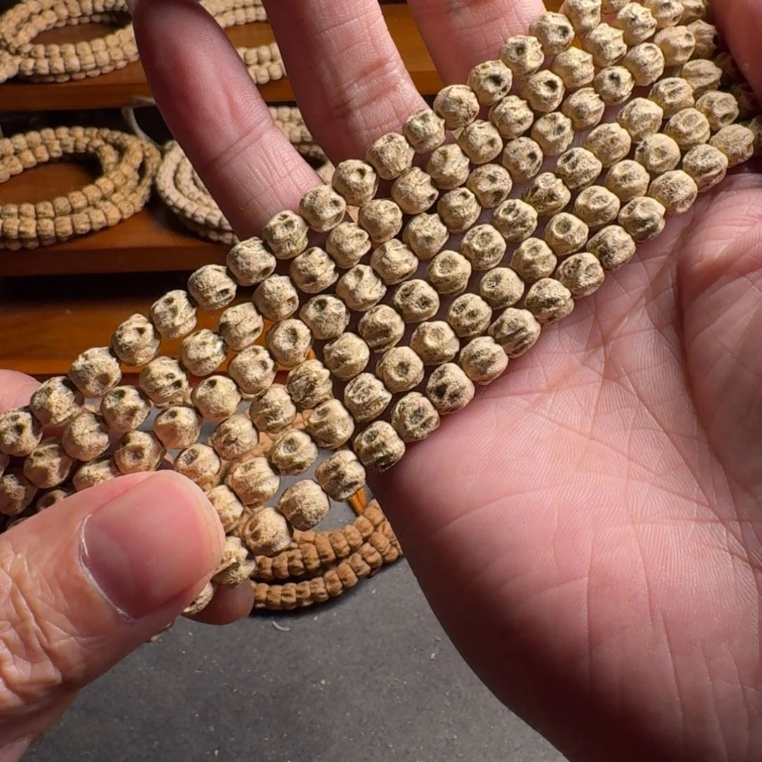 柏香籽/百香籽手串6.8毫米深坑