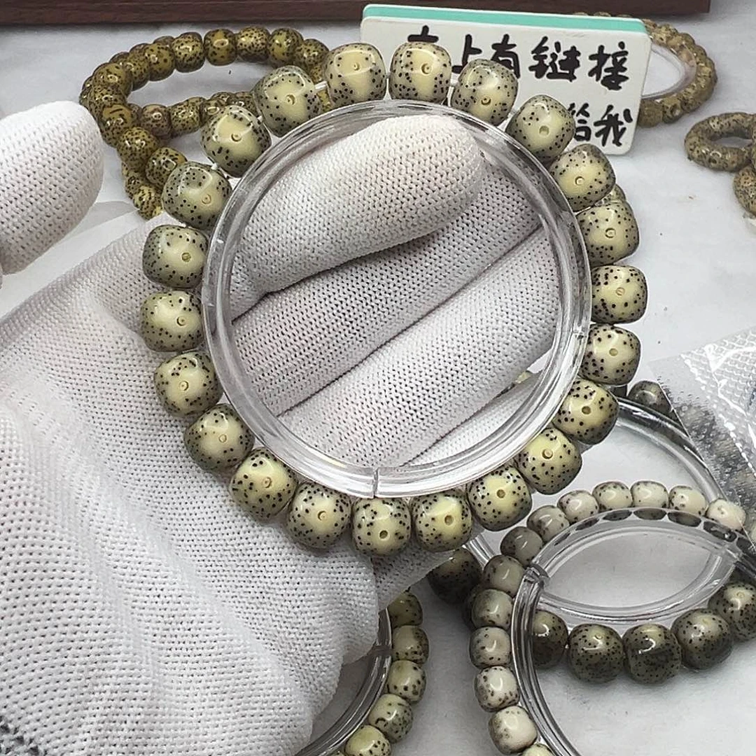 手串星月菩提11×10大眼睛  1044