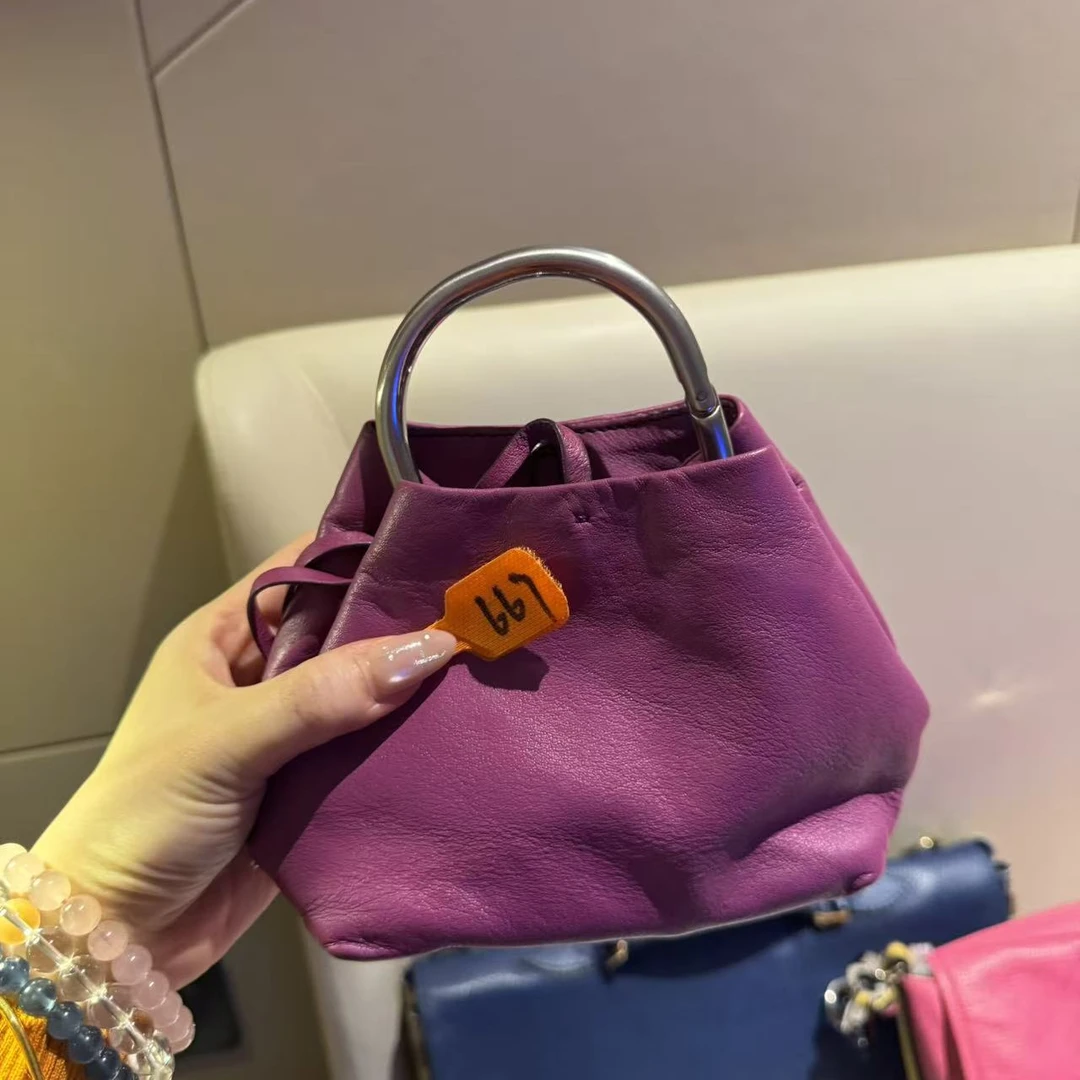 95新 Prada/普拉达 667  sw  /*二奢包包