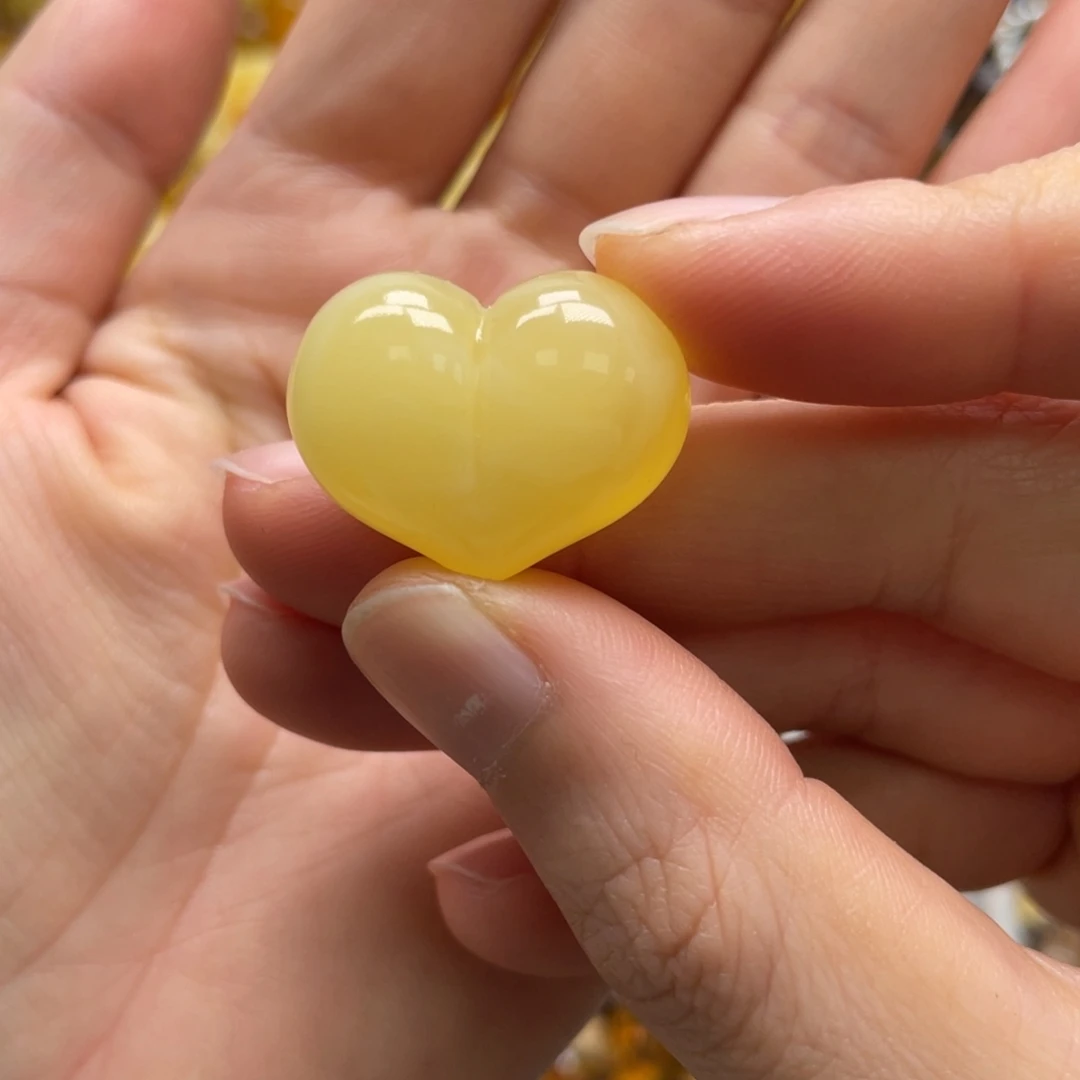 琥珀未镶嵌裸石天然琥珀