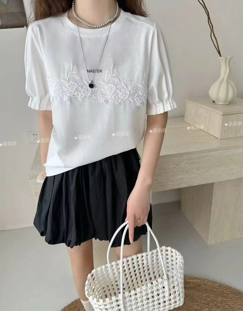 9977#千金风短袖短款刺绣圆领T恤设计感减龄气质时尚百搭重工T