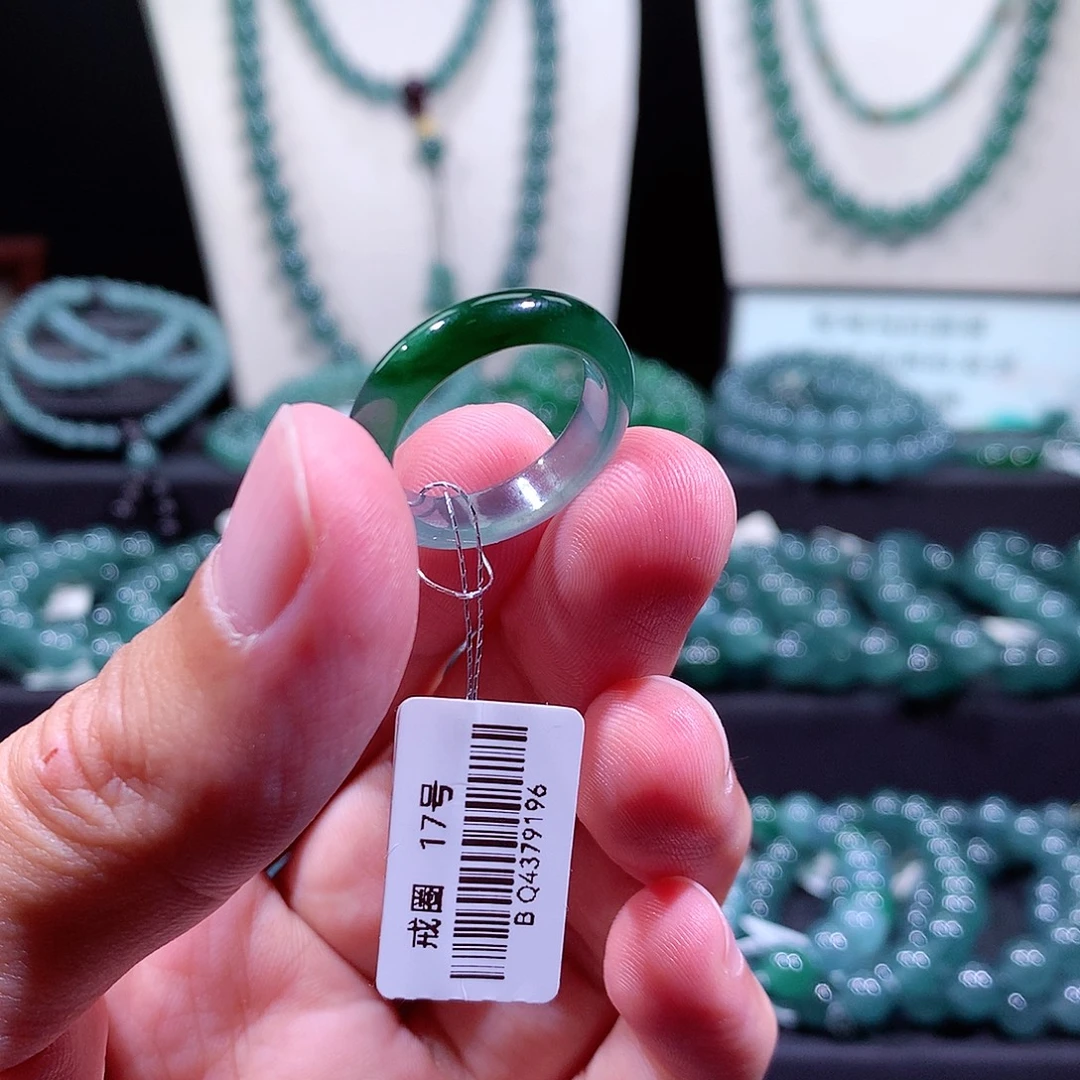 优***里翡翠未镶嵌手链天然a货翡翠17