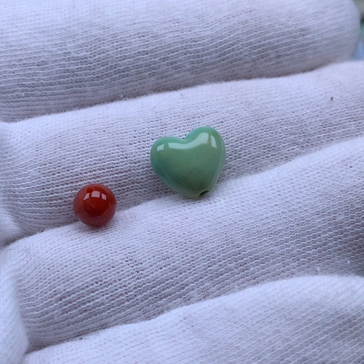 南红玛瑙未镶嵌珠宝奇石