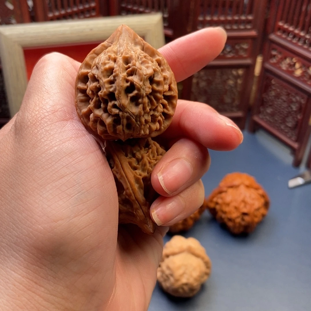 文玩核桃吊坠曹大梨