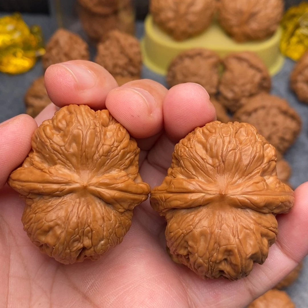 文玩核桃把件天***饭42全元宝