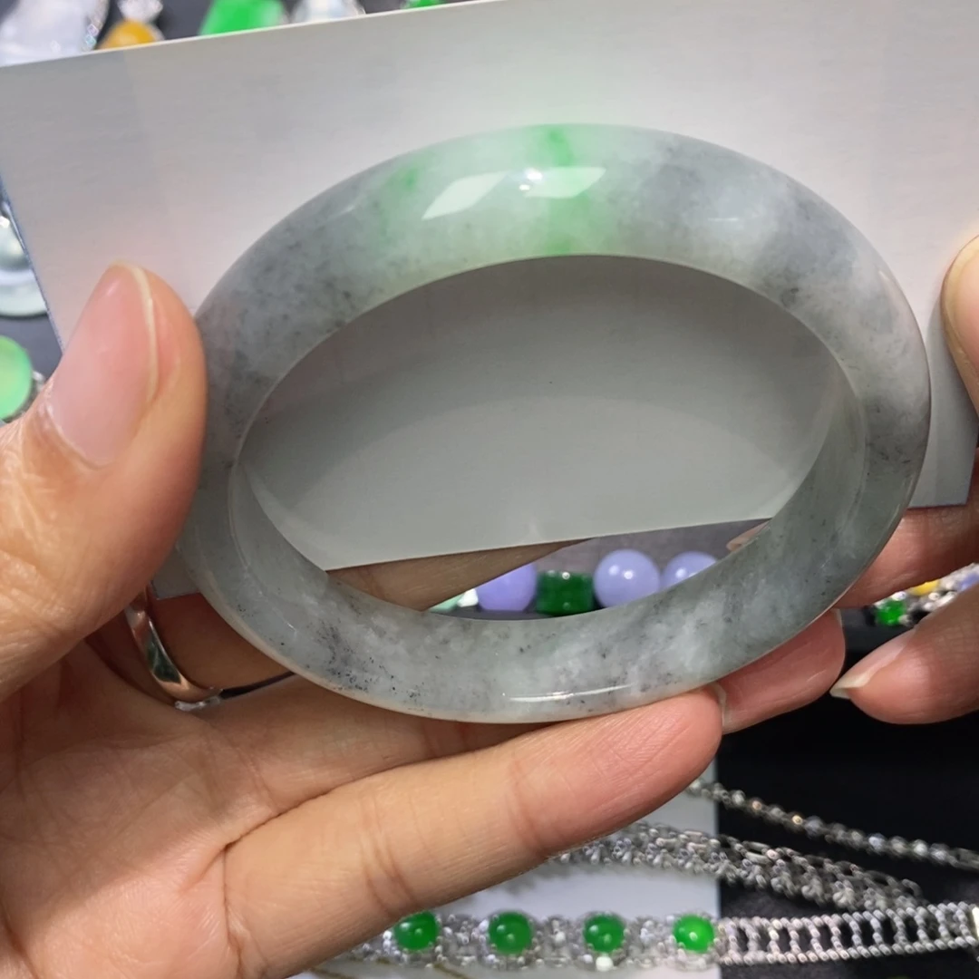 翡翠未镶嵌手镯缅甸