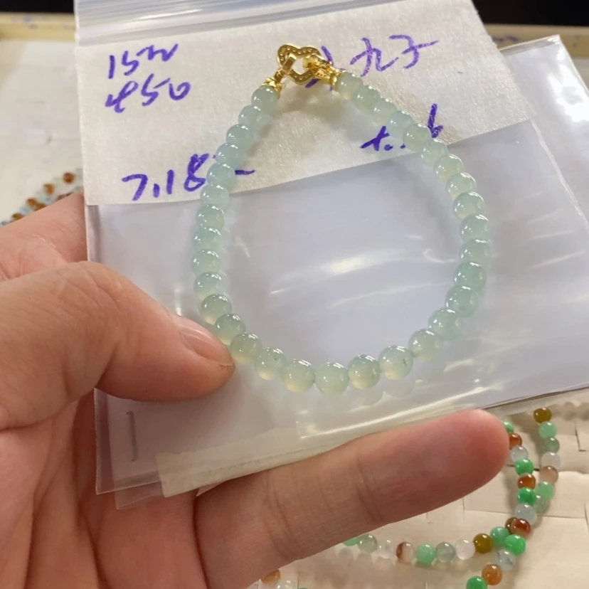 【闪购商品】定制翡翠未镶嵌小**啊