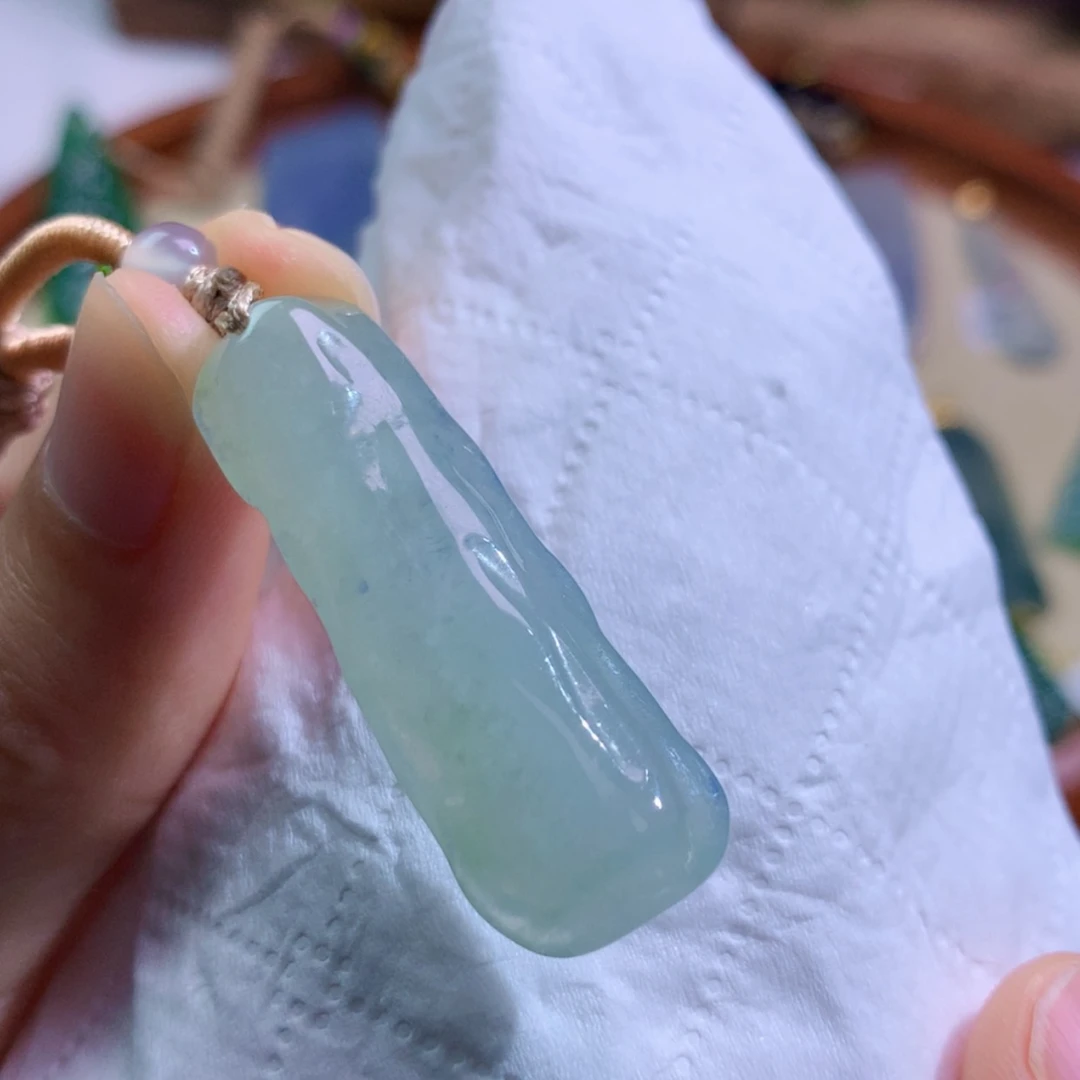 【闪购商品】翡翠未镶嵌吊坠(不含链)