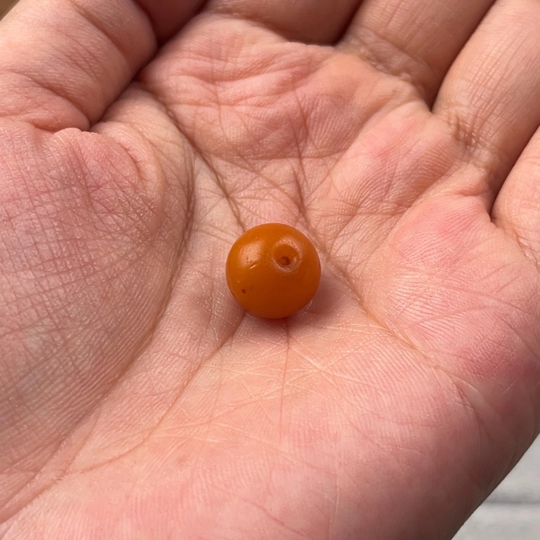 宝***、蜜蜡未镶嵌颈饰老蜜蜡