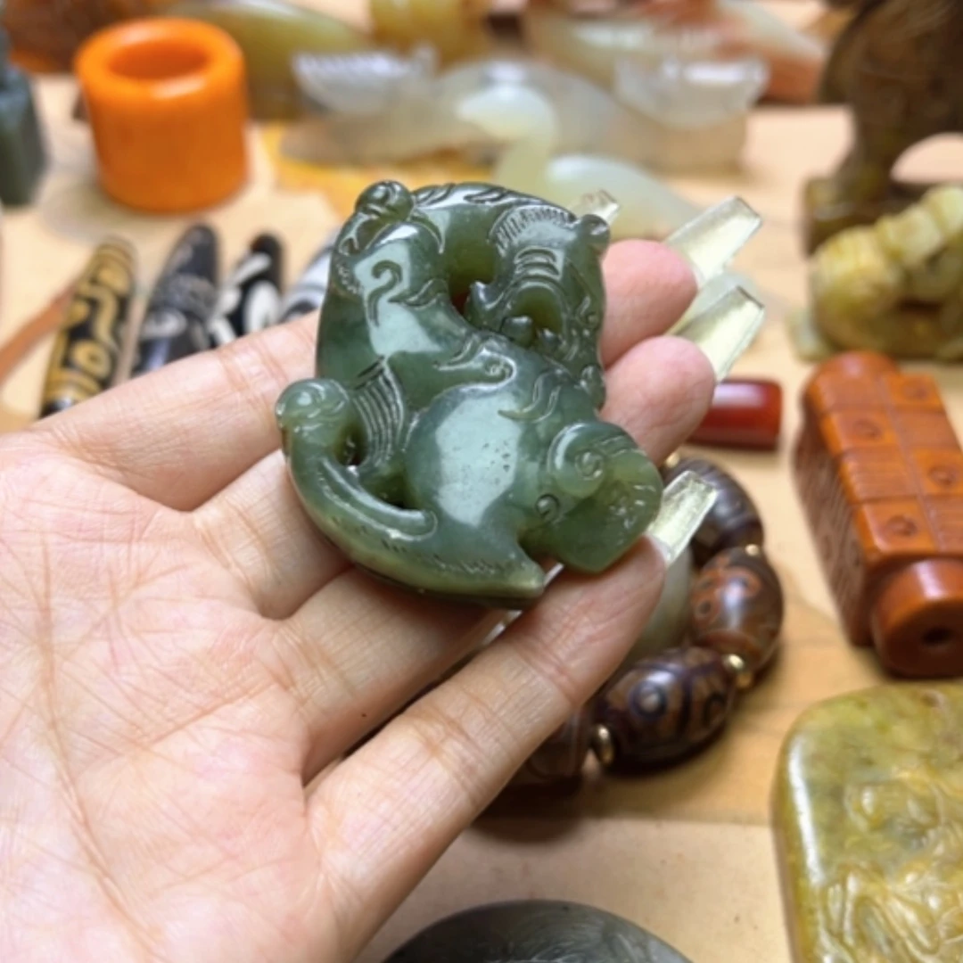 【闪购商品】蛇纹石玉颈饰未镶嵌