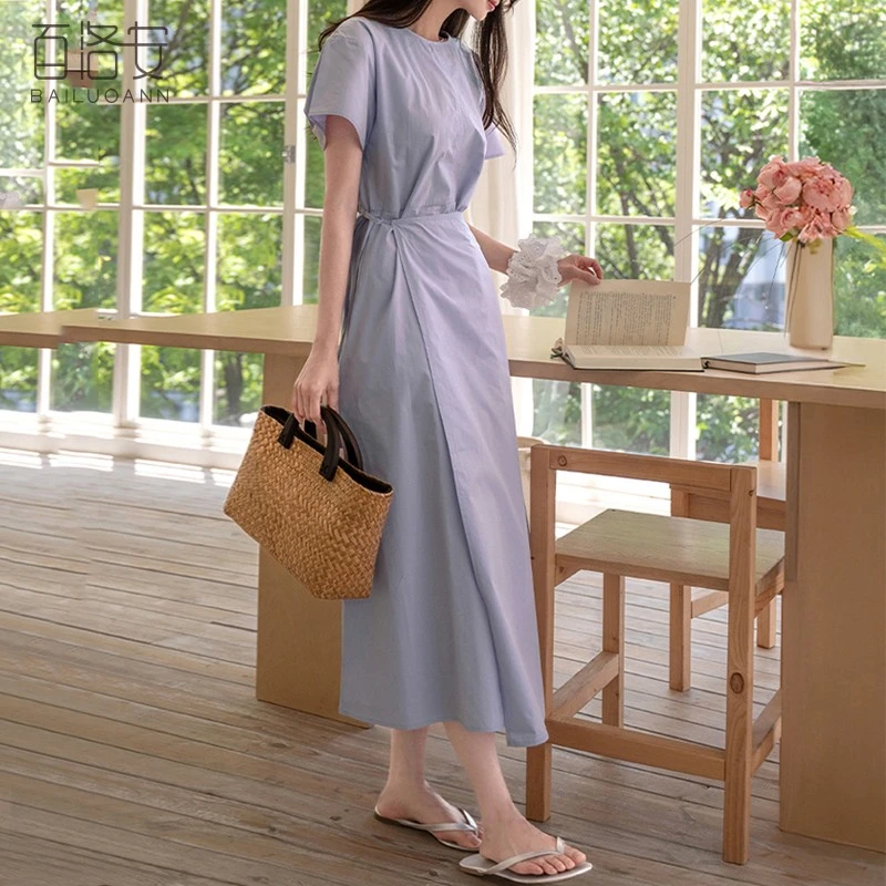 百洛安一片式系带收腰连衣裙女夏装气质通勤纯色圆领短袖过膝长裙
