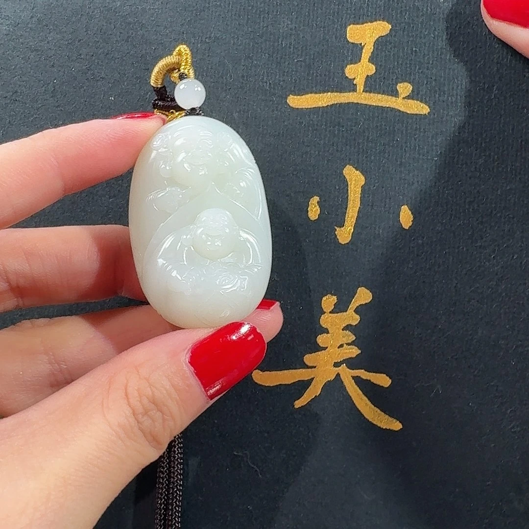 和田玉未镶嵌颈饰米达大师