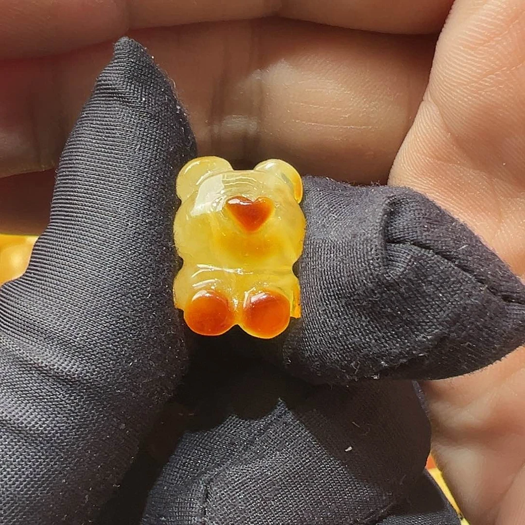 未镶嵌颈饰蜜蜡A**嘀裸坠