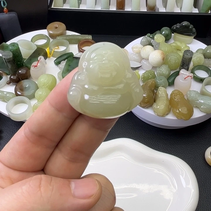 和田玉未镶嵌吊坠(不含链)晴水佛公