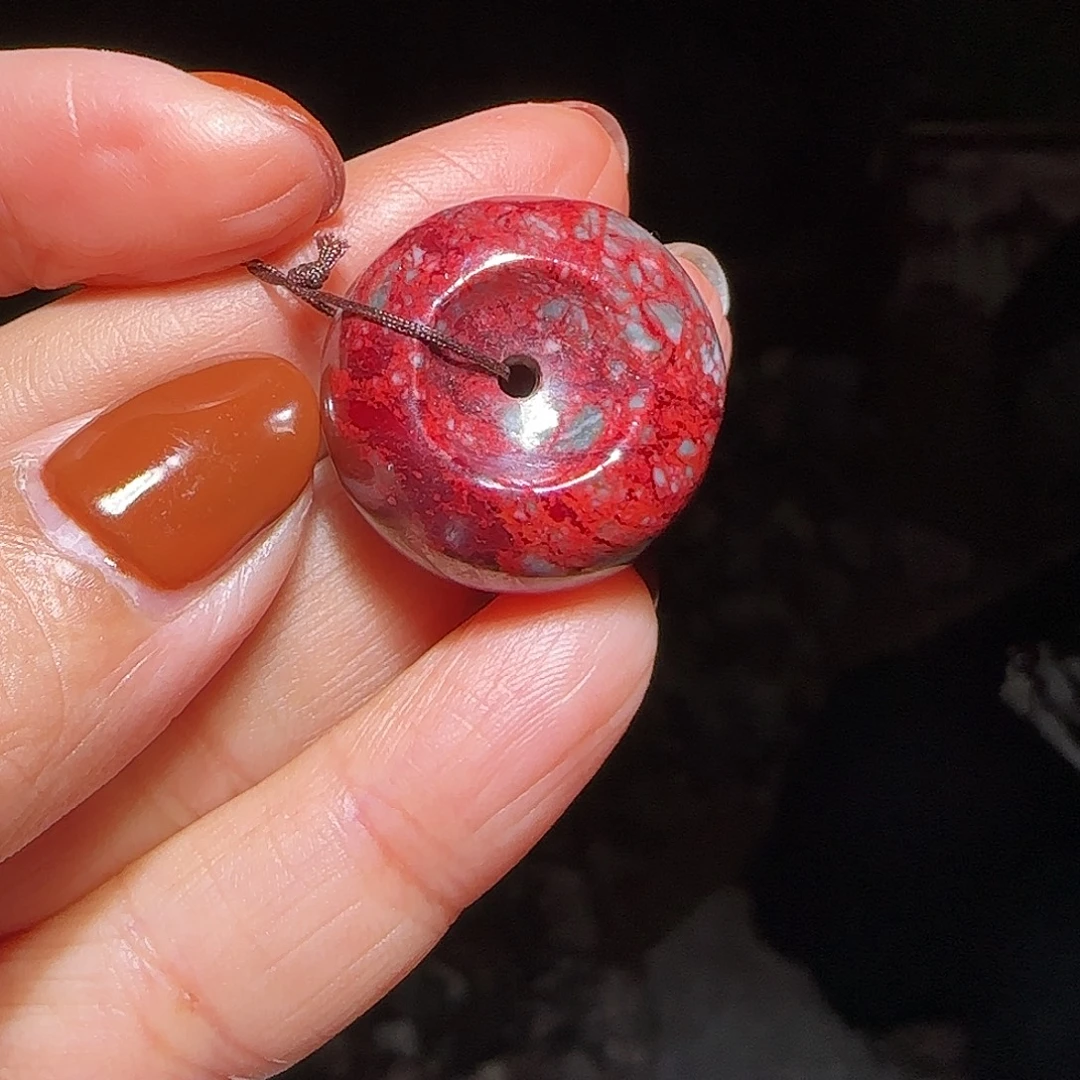 天然辰砂天然原矿石扣子8