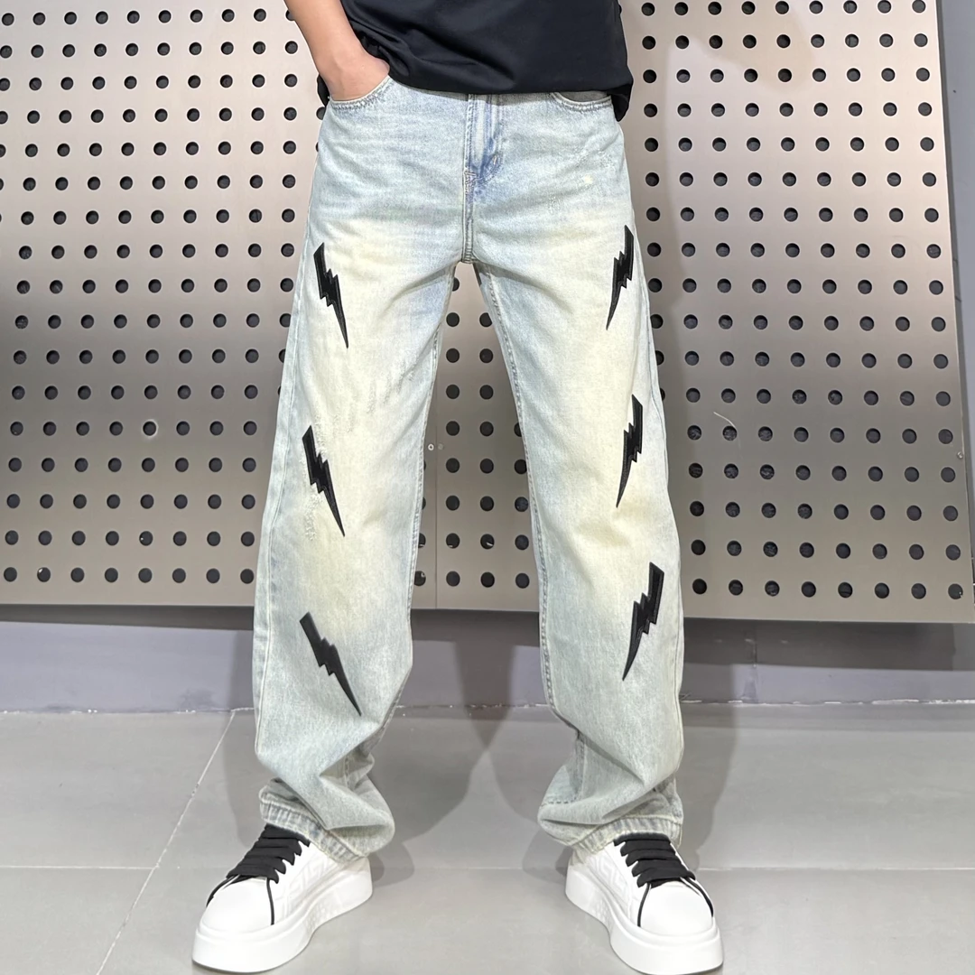 四季款牛仔裤男款高街复古时尚皮标宽松男士直筒裤百搭水洗男直筒