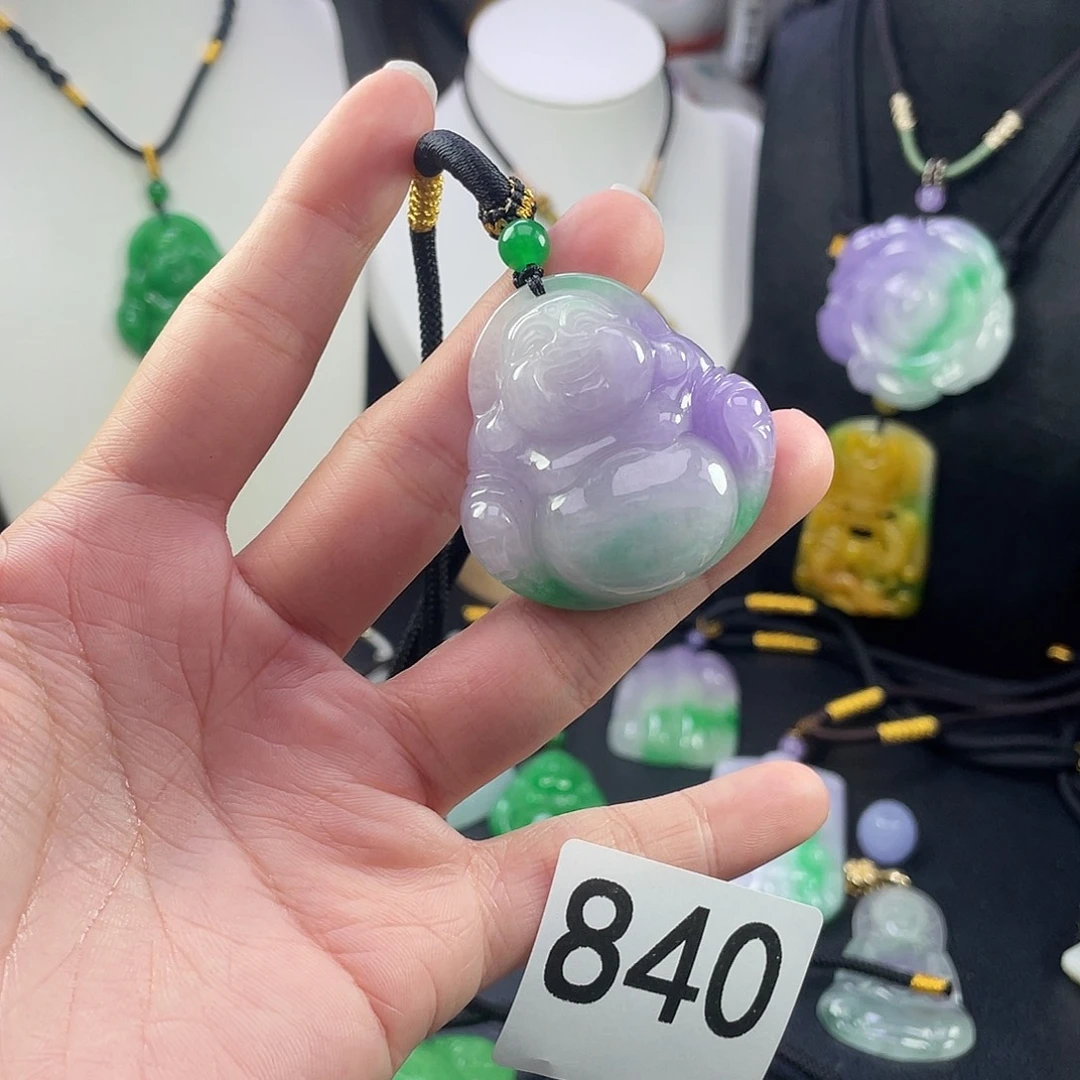 翡翠未镶嵌吊坠(赠链)