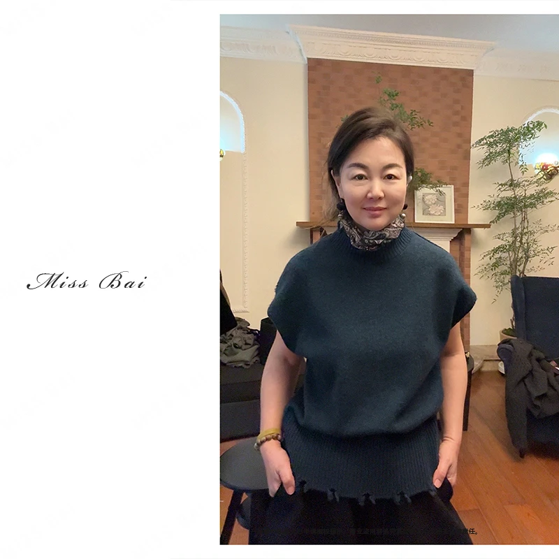 YIWEN-时尚设计款软糯舒适羊毛背心BXY882