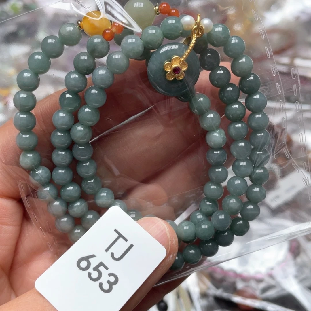 水晶多样性发一只未镶嵌