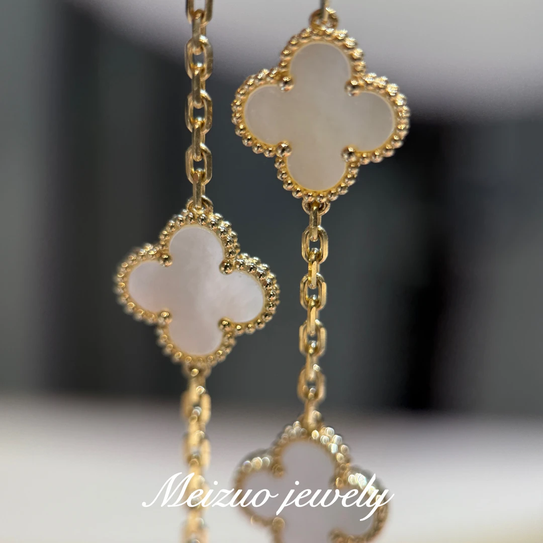 Meizuo珠宝·18k黄白五花手链法式气质优雅精美【浅金白】