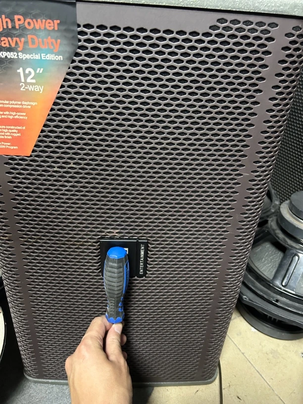 12 寸音箱一个，不包邮