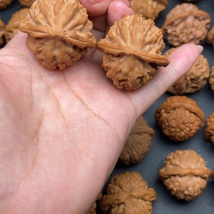 文玩核桃吊坠朽****别龙鳞37