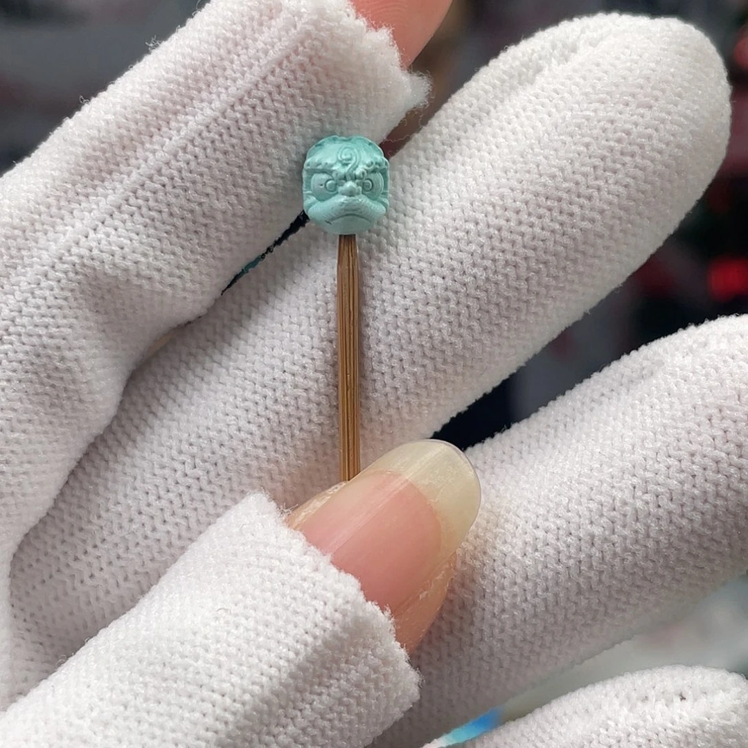 绿松石未镶嵌挂件