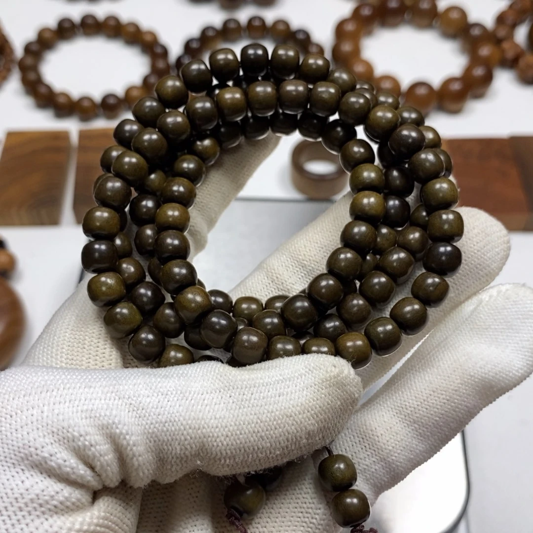 檀香木D****9老山檀香阴沉7.8奶香