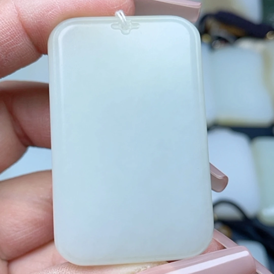 【闪购商品】颈饰未镶嵌和田玉