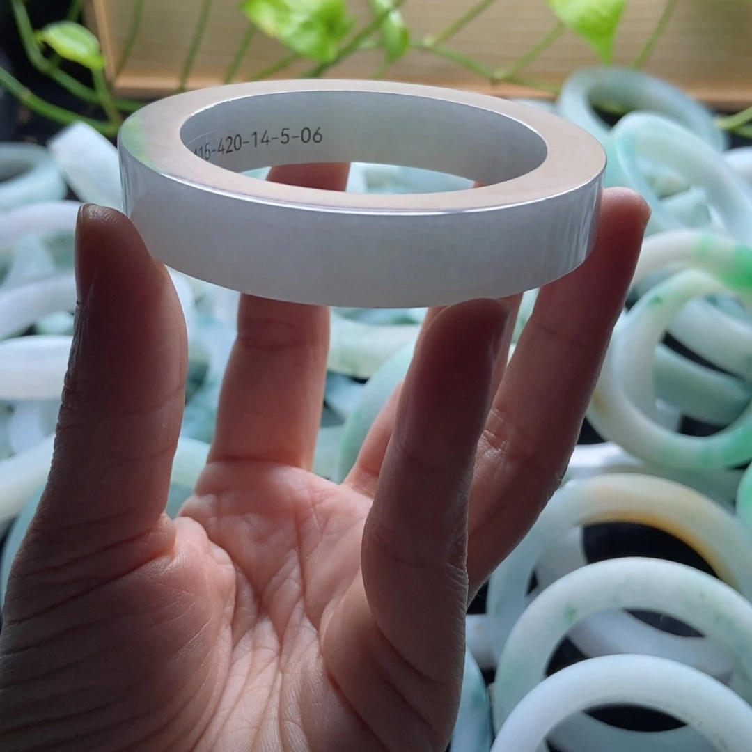 未镶嵌手镯定制翡翠晋*