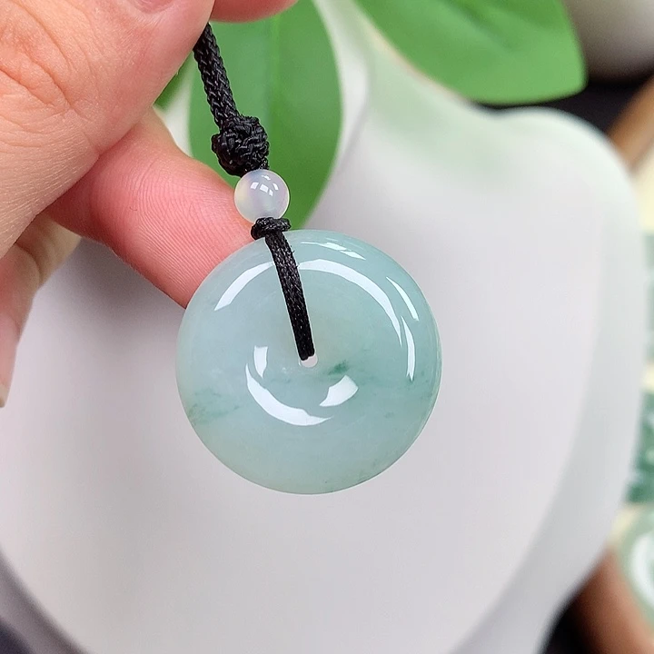 颈饰未镶嵌翡翠平安扣 24.2x6.4mm