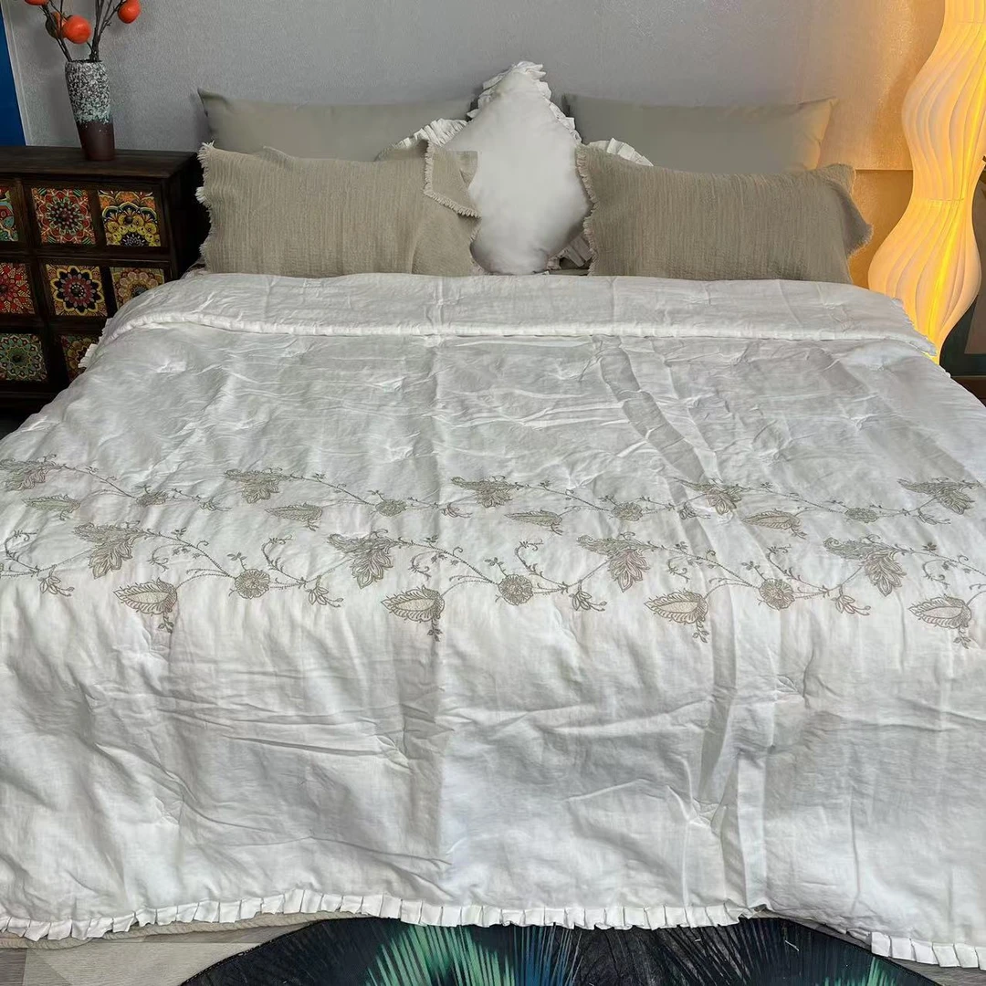100%罗布麻刺绣荷叶边被子 填充30%亚麻纤维 5斤