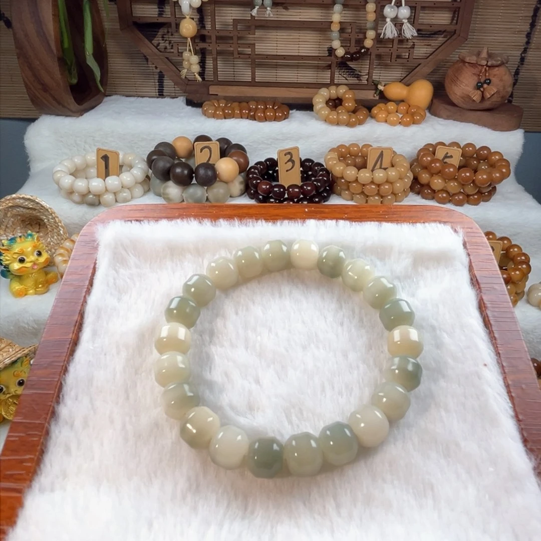 菩提根/象牙果手串绿色飘花汉堡