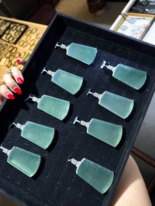 【小蕊寻翠】至尊冰山雪暴翡翠无事牌多样性发货一XR-8431-Z1|SL